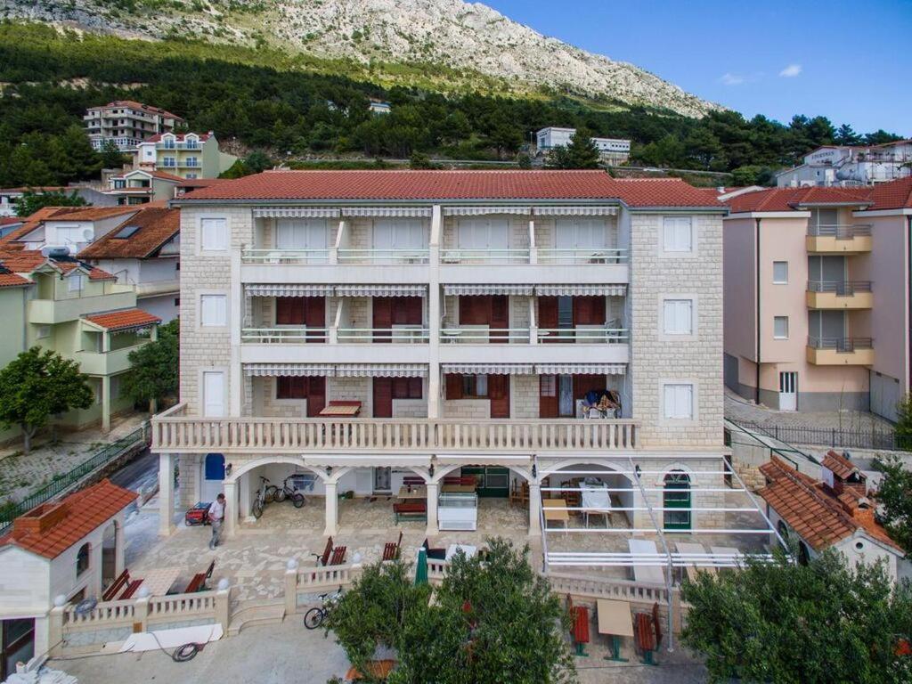 Apartments Tihomir Musac Omiš Exterior foto