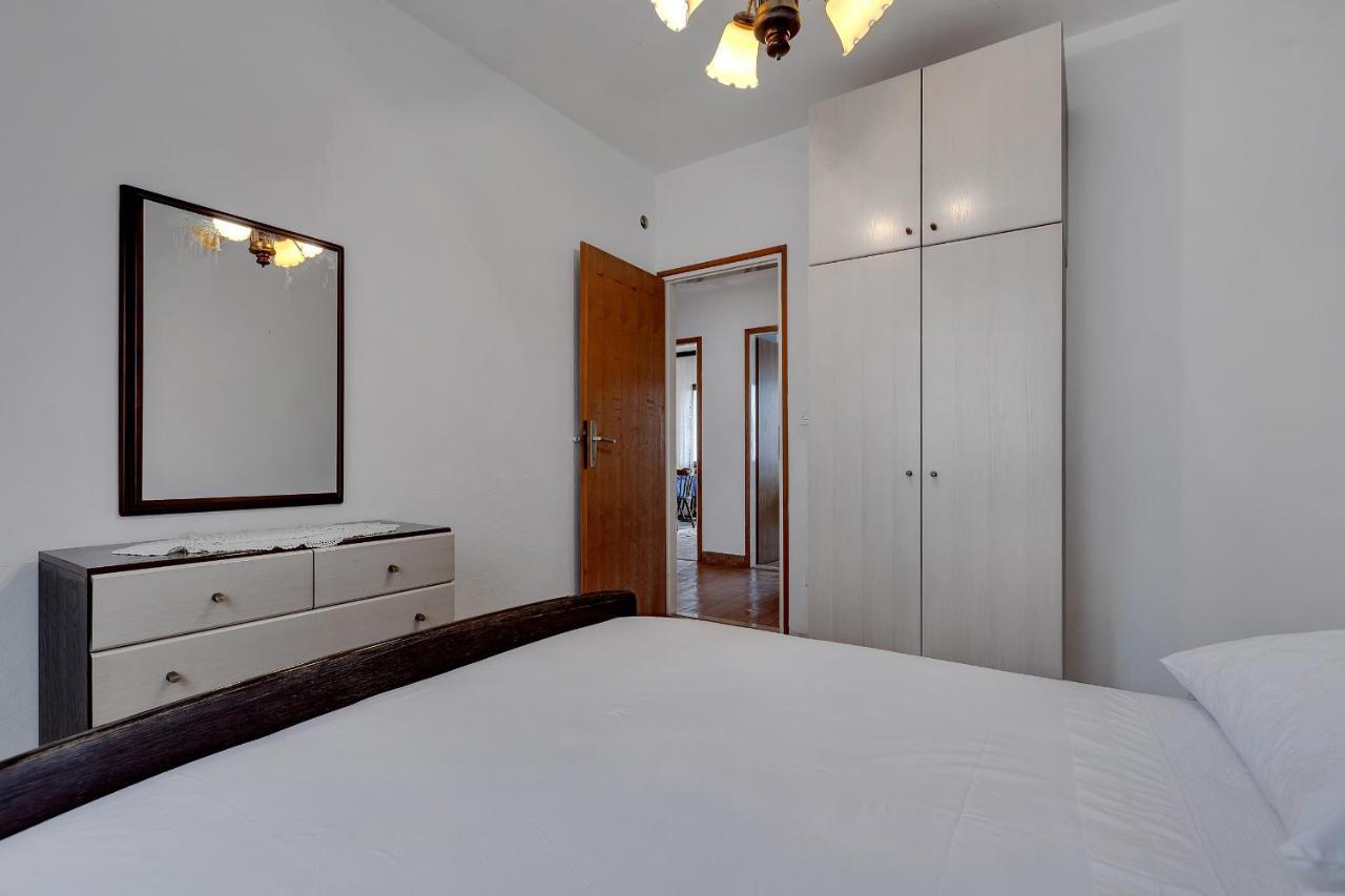 Apartments Tihomir Musac Omiš Exterior foto