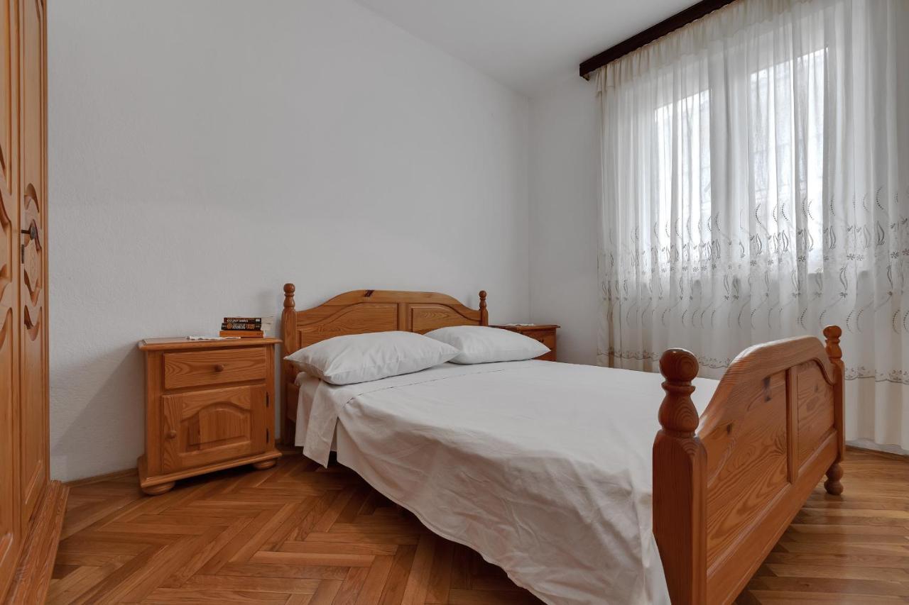 Apartments Tihomir Musac Omiš Exterior foto