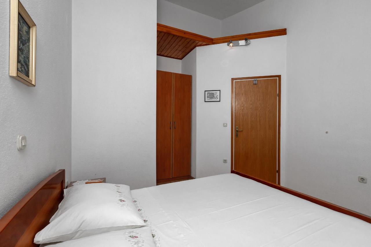 Apartments Tihomir Musac Omiš Exterior foto