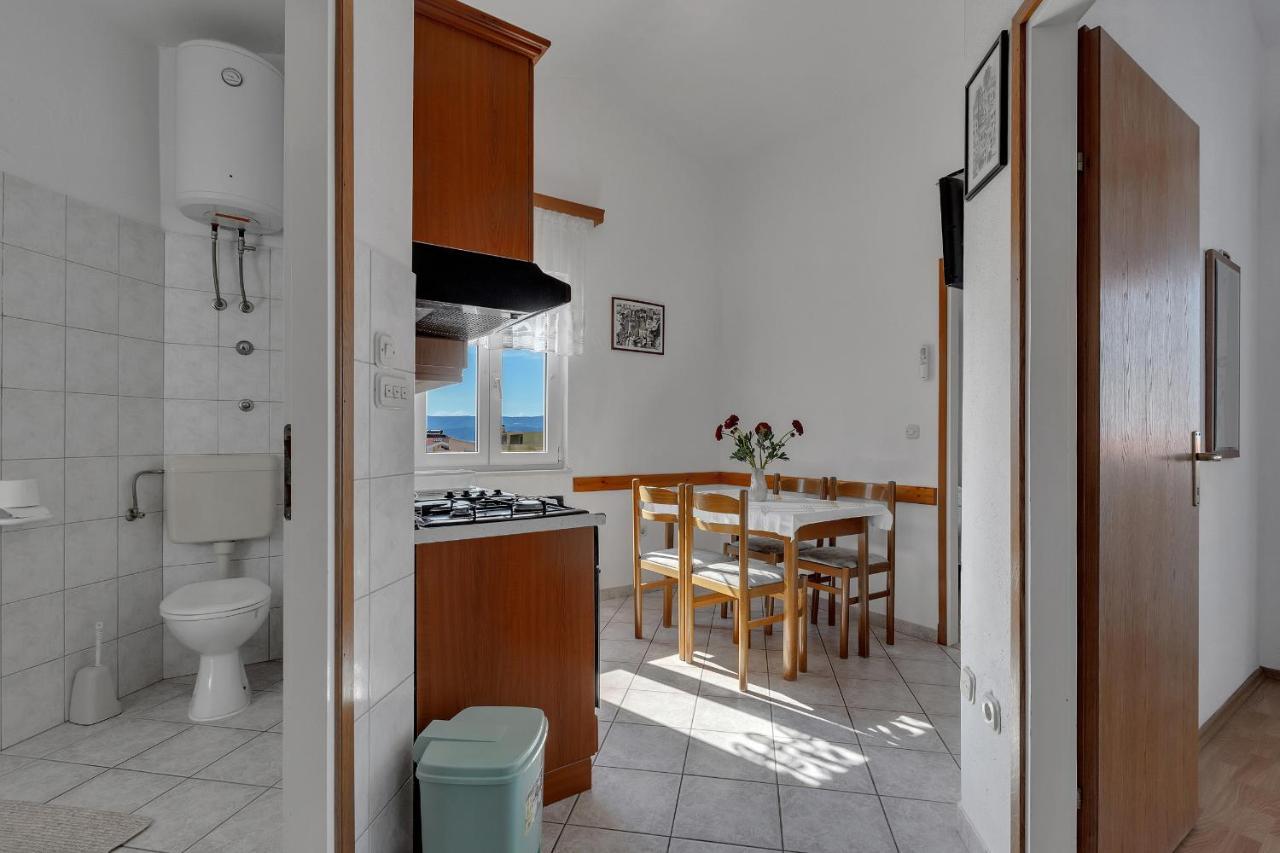 Apartments Tihomir Musac Omiš Exterior foto